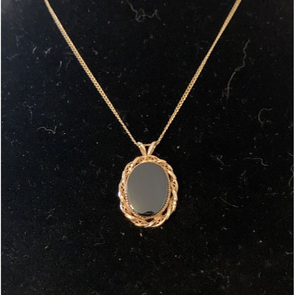 Vintage DEC 14K GF Black Onyx Oval Pendant Necklace 17” Gold Filled